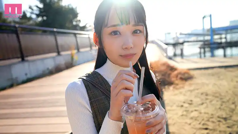 生まれて初めてのお泊りデート 初めて男性と外で手を繋いで、野外でキスして、その後、時を忘れて絡み合う 濃密セックス 宮崎千尋