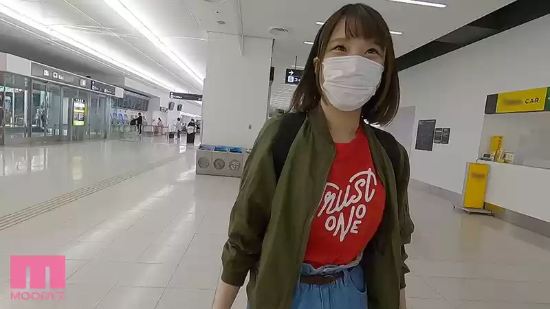 新人19歳超やんちゃな博多っ娘♪性格は中●生並みに無邪気なのにチ○ポがバカになる程高速杭打ち騎乗位が上手すぎて緊急上京即AVデビュー 松井さあや