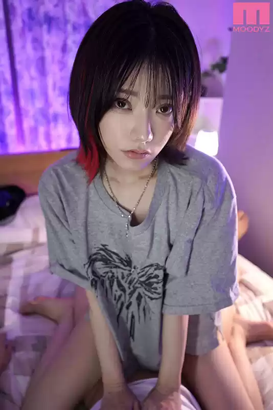 シリーズ累計400，000部超 めちゃエロいけど誘いに乗ったら破滅しそうな子 実写版 SNSへ掲載されるたび大バズリした話題のエロストーリーを実写化。 宮下玲奈