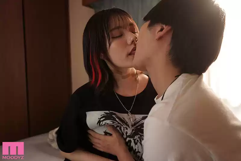シリーズ累計400，000部超 めちゃエロいけど誘いに乗ったら破滅しそうな子 実写版 SNSへ掲載されるたび大バズリした話題のエロストーリーを実写化。 宮下玲奈