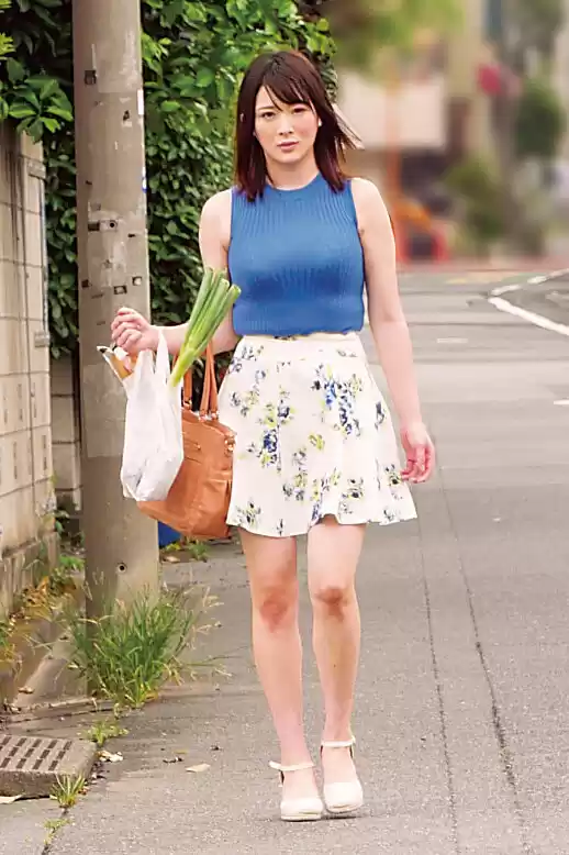 美女ベスト 辻井ほのか スレンダー巨乳マドンナ