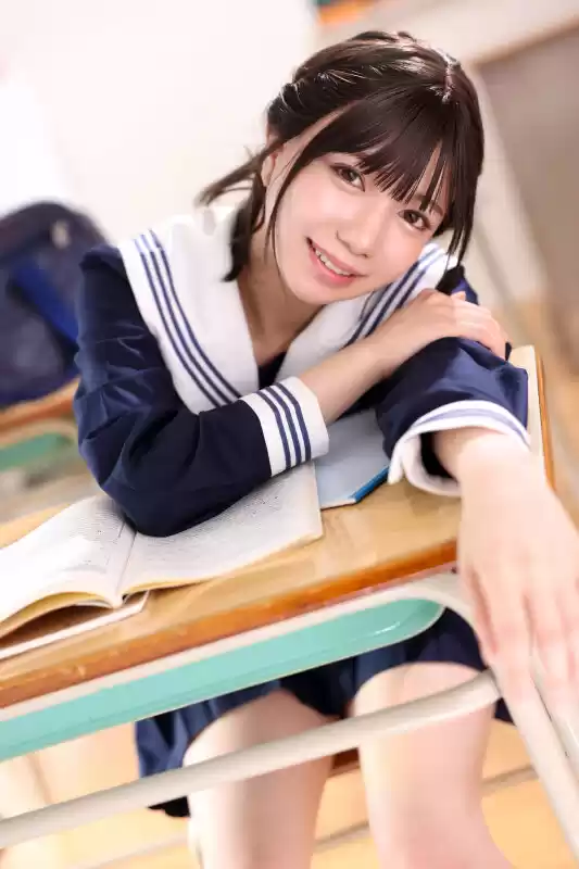小悪魔挑発美少女 日向由奈