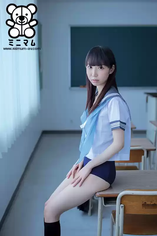 クラスに一人はいる。いいなりスクセラ掃除当番。（白板） 白咲あいら