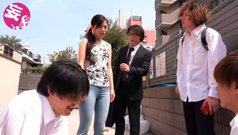 近所のクソガキどもに目をつけられてしまったボクの妻 中村奈菜