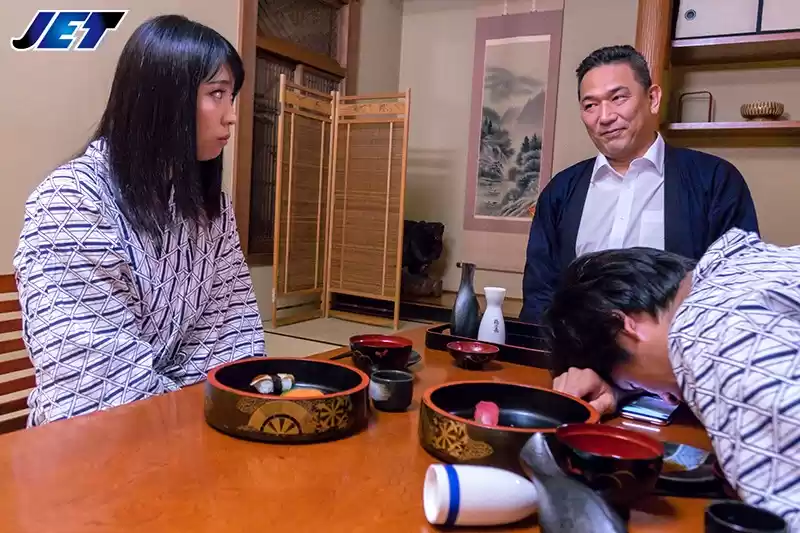 僕のねとられ話しを聞いてほしい 夫婦旅行の温泉宿で巨根のもっこり指圧師に擦り付けられ寝盗られた妻 高杉麻里