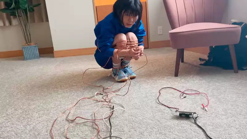 通電ワイヤーショック洗脳実験 部活終わりの少女に電極巻き付け、瀕死寸前パブロフマインドコントロール。 佐野なつ
