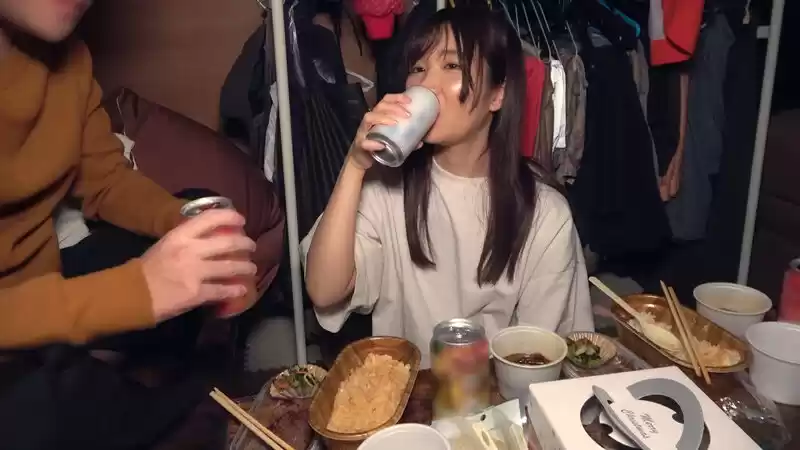 1K中出し部屋呑みドキュメント 最強おっとり癒し系新人・汐見唯ちゃん