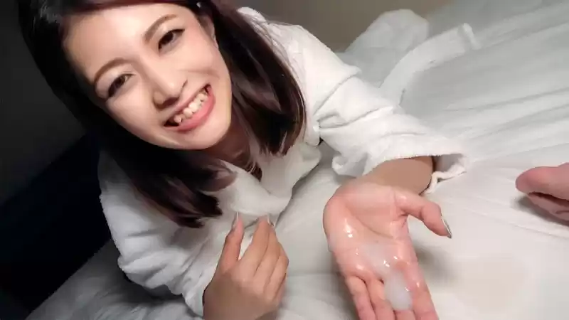 完全プライベート映像 潮吹きビシャビシャGカップ34歳変態女優・有賀みなほちゃんと初めての二人きりお泊まり