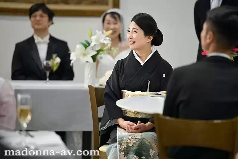 娘の幸せを見届けながら…。披露宴で娘婿に犯●れた母 一色桃子