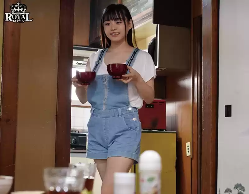 育ち盛りの姪っ子の誘惑 小さなワレメへ腰を振る事だけに没頭した 二人だけの7日間。 花音うらら