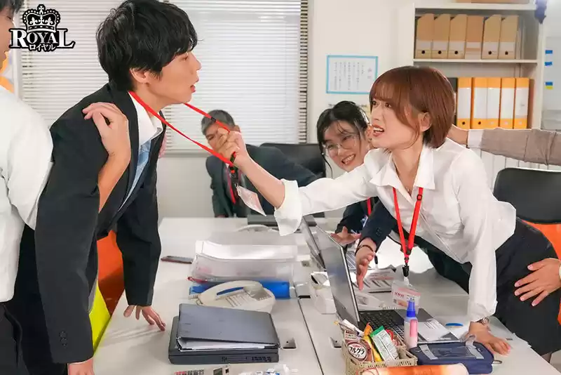 朝起きたら部屋に下着姿の同期女子社員！ いつも生意気で悪態ばかりついてくるのに、甘えてきたので… 希島あいり