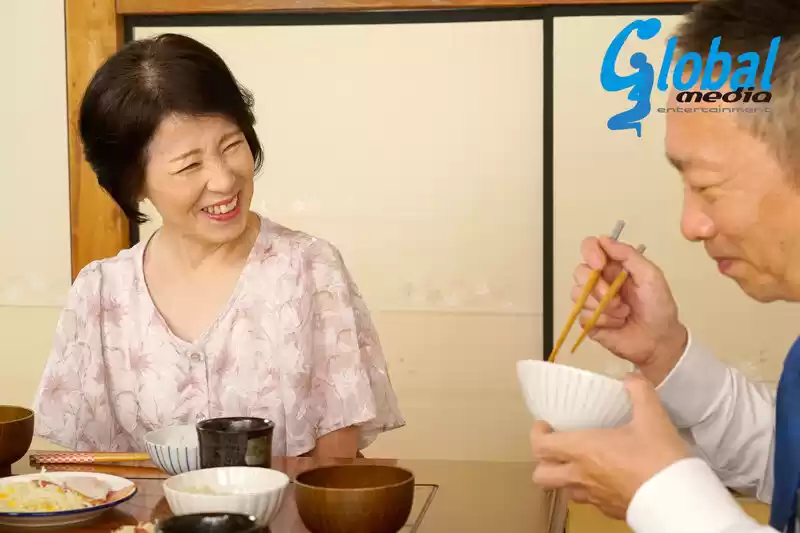 シン・異常性交 還暦母と子 其の壱 禁忌の肉体関係で快楽を貪り続ける閉経マ●コ 桜井美由紀