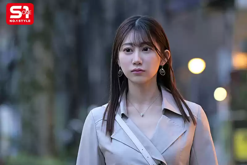 噂によると真面目で綺麗で清楚な法学部の夏空が大人1でパパ活してるってよ ドM調教された挙句、自らチ●ポを欲しがる始末。 夏空りか