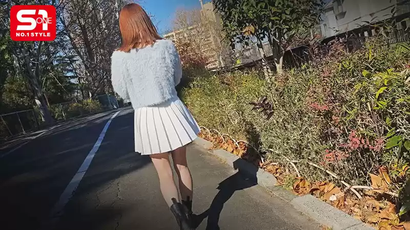 隣に住む可愛いすぎる女子大生がまさかの記憶喪失！？「俺が彼氏なんだよ！！」と信じ込ませ性欲の限りヤリ放題！！ 未歩なな