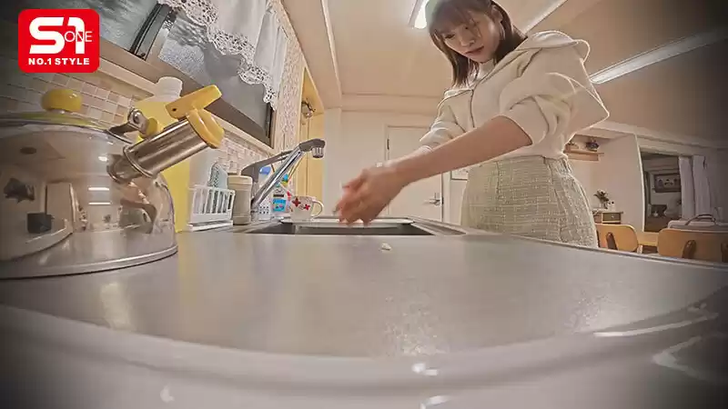 隣に住む可愛いすぎる女子大生がまさかの記憶喪失！？「俺が彼氏なんだよ！！」と信じ込ませ性欲の限りヤリ放題！！ 未歩なな