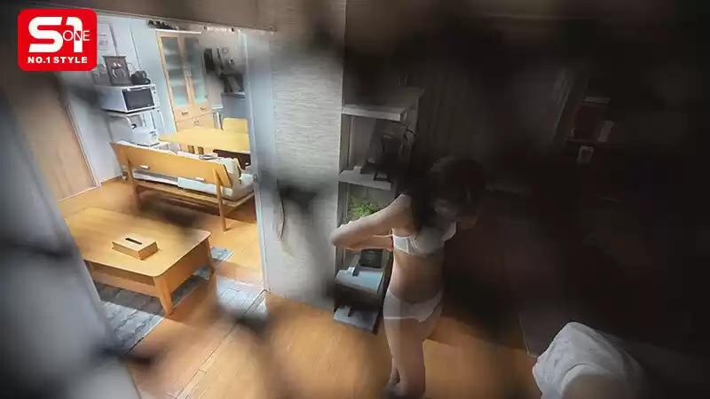 隣に住む可愛いすぎる女子大生がまさかの記憶喪失！？「俺が彼氏なんだよ！！」と信じ込ませ性欲の限りヤリ放題！！ 未歩なな