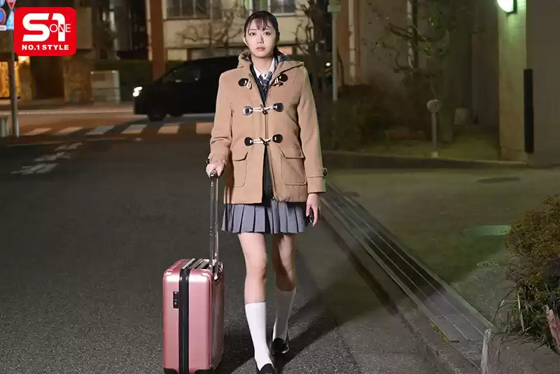 高身長の貧困女学生は小さいおじさん達に群がられ貪られ春を売る。 明日葉みつは