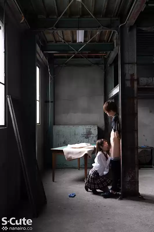 放課後に彼女と。どこでもラブラブセックス。 中城葵