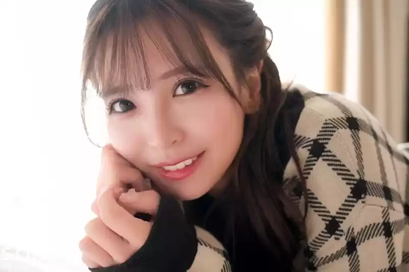 この子ヤバイ！！「気持ちくて動いちゃう」と、マ○コを締めてくる女 小那海あや