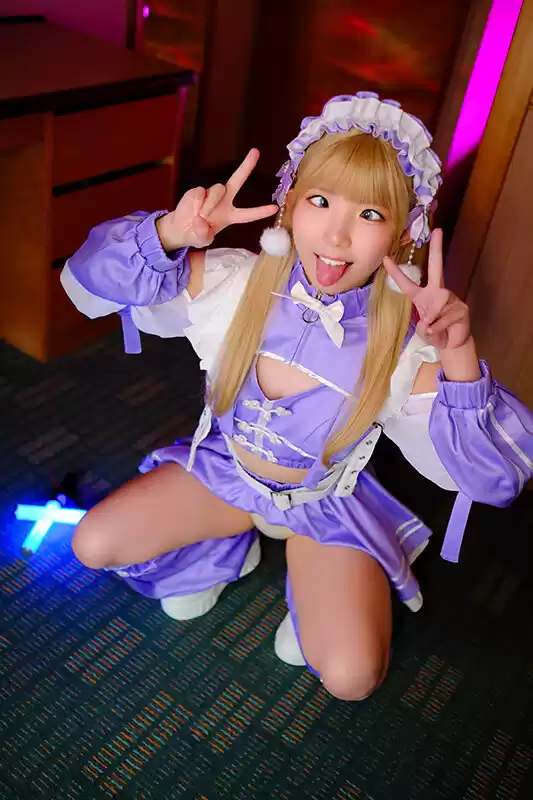 アイドルを夢見るコスプレイヤーをダマしてキメセクAV堕ち BadFilm＃03