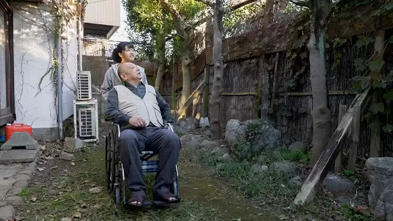 隣の変態大家におっぱいを揉まれ毎日犯●れてます 舞奈みく