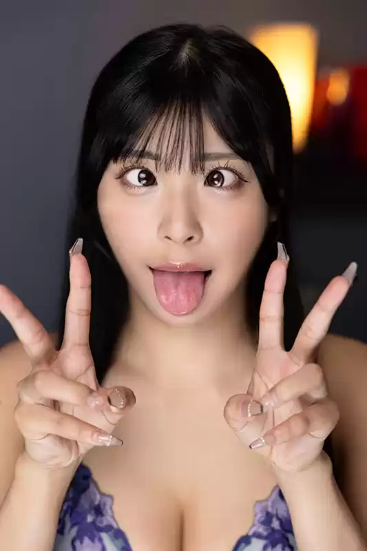 【VR】塩対応だったので、こっそりナマハメして’アヘ顔’でイカせまくった件 似鳥日菜