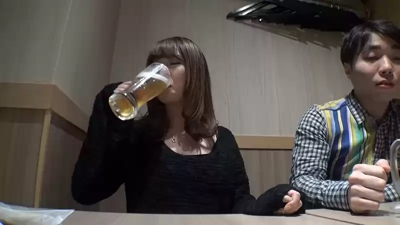 止まらない飲酒×最高にエロいSEX 尾上若葉